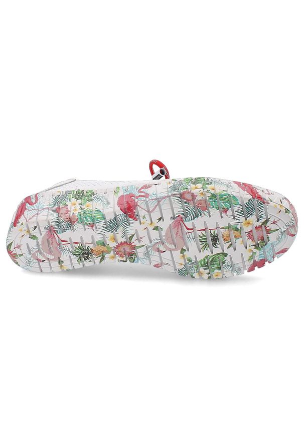 Białe Półbuty Artiker Modne Obuwie Damskie. Okazja: do pracy, na co dzień, na spotkanie biznesowe. Zapięcie: sznurówki. Kolor: czerwony. Materiał: materiał. Szerokość cholewki: normalna. Wzór: kwiaty. Styl: elegancki, biznesowy, casual