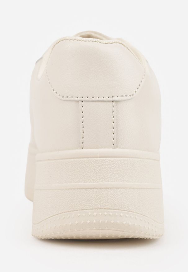 Born2be - Beżowe Sneakersy na Platfromie z Bieżnikiem i Perforacją Artie. Kolor: beżowy. Materiał: skóra. Sezon: wiosna, jesień. Obcas: na platformie