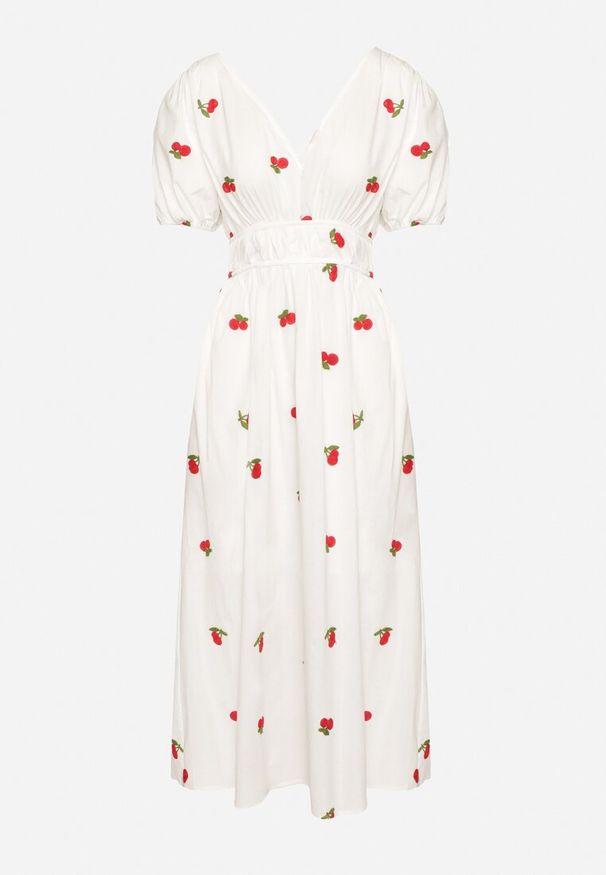 Born2be - Biała Taliowana Bawełniana Sukienka Koktajlowa z Haftem w Wisienki i Gumką w Talii Vimelina. Typ kołnierza: dekolt w kształcie V. Kolor: biały. Materiał: bawełna. Wzór: haft. Styl: wizytowy