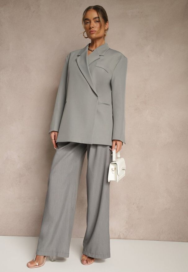 Renee - Szara Pudełkowa Marynarka Dwurzędowa o Fasonie Oversize Cornelise. Okazja: na spotkanie biznesowe, na co dzień. Kolor: szary. Materiał: jeans. Styl: elegancki, biznesowy, casual