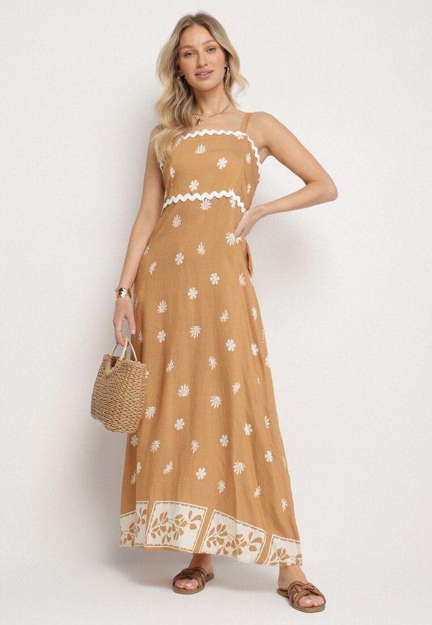 Born2be - Brązowa Wiskozowa Sukienka z Geometrycznym Wzorem Lenirisa. Okazja: na co dzień. Kolor: brązowy. Materiał: wiskoza. Długość rękawa: na ramiączkach. Wzór: geometria. Typ sukienki: proste. Styl: klasyczny, casual, elegancki