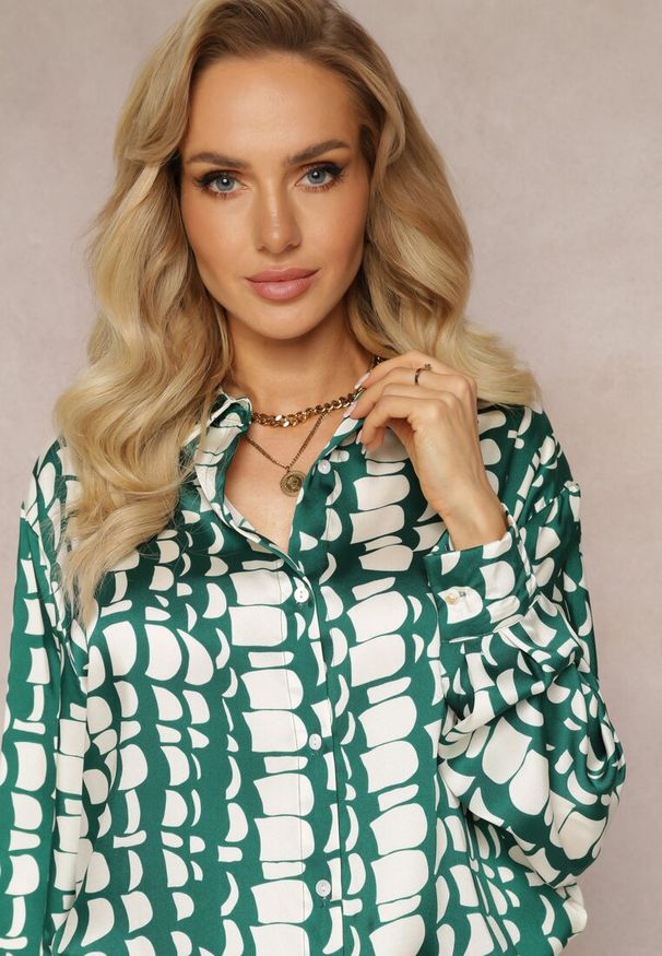 Renee - Ciemnozielona Koszula w Abstrakcyjny Geometryczny Wzór Nareena. Okazja: na co dzień. Kolor: zielony. Materiał: jeans. Wzór: geometria. Styl: elegancki, casual