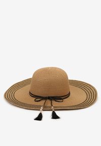 Renee - Ciemnobeżowy Kapelusz z Chwostami i Koralikami z Szerokim Rondem Vadala. Kolor: beżowy. Materiał: len, materiał. Sezon: lato. Styl: boho, elegancki