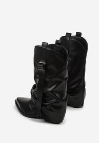 Born2be - Czarne Marszczone Botki Kowbojki z Cholewką Imitującą Nogawkę Ilosa. Okazja: na spotkanie biznesowe, na co dzień. Kolor: czarny. Materiał: jeans. Szerokość cholewki: normalna. Wzór: aplikacja. Obcas: na obcasie. Styl: biznesowy, casual, elegancki. Wysokość obcasa: średni #5