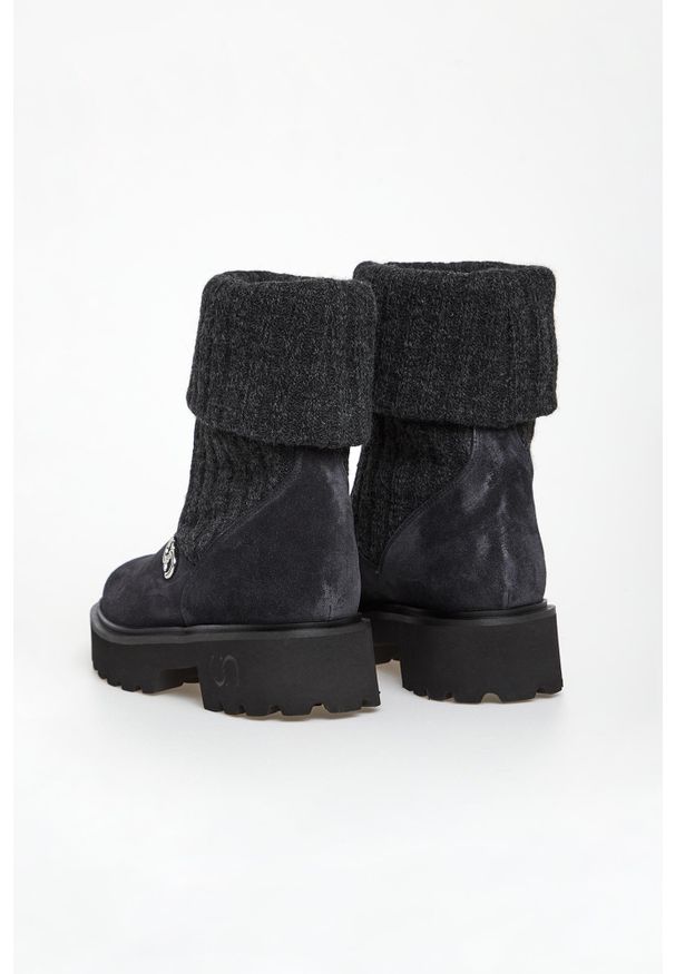 Botki damskie skóra zamszowa CESARE CASADEI. Materiał: zamsz, skóra