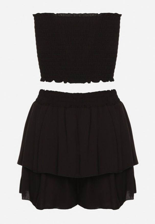 Born2be - Czarny Bawełniany Komplet Krótki Top bez Ramiączek Szorty z Gumką w Pasie i Falbanką Tesmara. Kolor: czarny. Materiał: bawełna