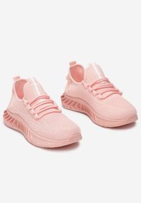 Born2be - Różowe Buty Sportowe Rhodeusa. Zapięcie: bez zapięcia. Kolor: różowy. Materiał: materiał, guma. Szerokość cholewki: normalna. Wzór: aplikacja #3