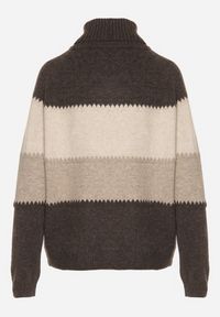 Born2be - Brązowy Golf Oversize w Szerokie Pasy z Domieszką Kaszmiru Nellemia. Okazja: na co dzień. Typ kołnierza: golf. Kolor: brązowy. Materiał: kaszmir. Styl: casual #5