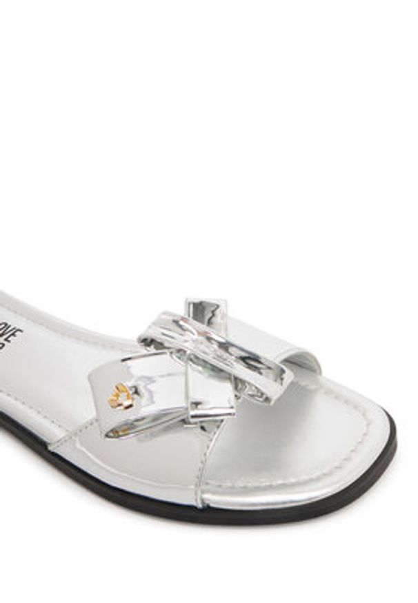 Love Moschino - LOVE MOSCHINO Klapki JA28142G0OJE090B Srebrny. Kolor: srebrny. Materiał: skóra