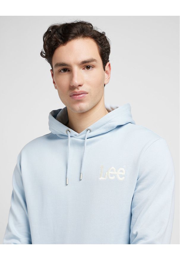 Lee - MĘSKA BLUZA Z KAPTUREM LEE CORE HOODIE LIGHT 112351145 LM33015615. Typ kołnierza: kaptur