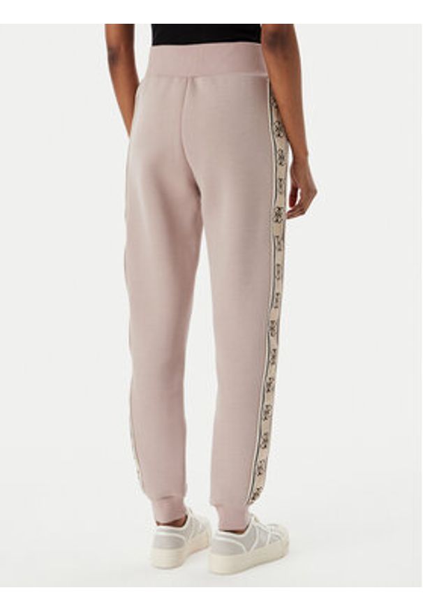 Guess Spodnie dresowe V2YB15 KB3P2 Beżowy Regular Fit. Kolor: beżowy. Materiał: bawełna