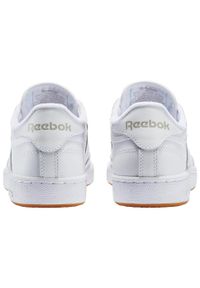 Buty do chodzenia damskie Reebok Club C 85. Zapięcie: sznurówki. Kolor: biały, brązowy, zielony, wielokolorowy. Materiał: guma, syntetyk, materiał. Szerokość cholewki: normalna. Model: Reebok Club. Sport: turystyka piesza