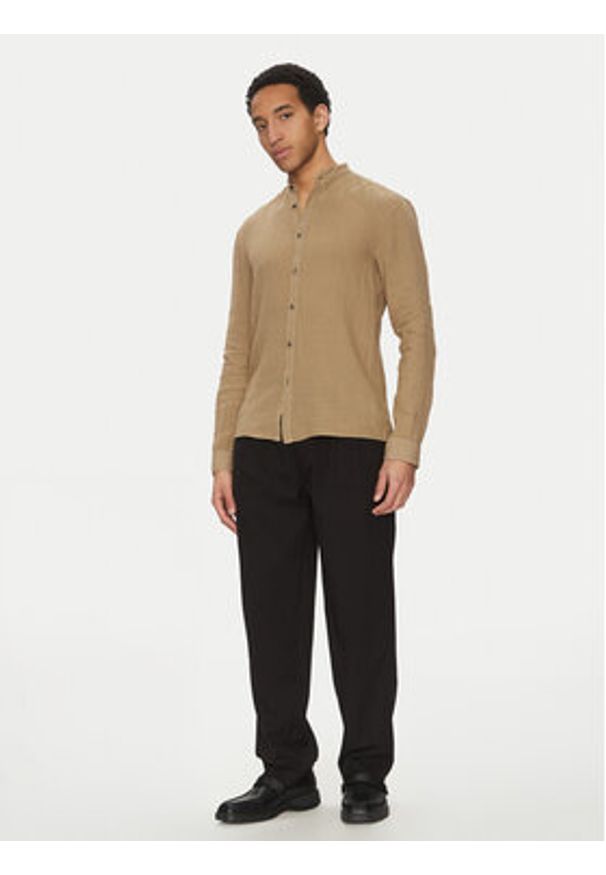 Hugo - HUGO Koszula Elvory 50490740 Beżowy Slim Fit. Kolor: beżowy. Materiał: len
