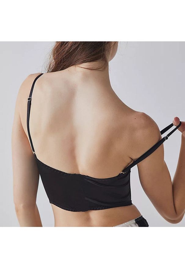 Intica - Komplet bielizny z gładkiej tkaniny na co dzień Murielle. Kolor: biały. Materiał: tkanina. Wzór: gładki