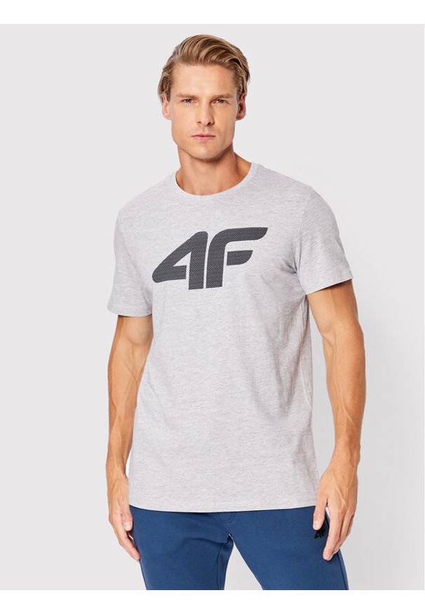 4f - 4F T-Shirt H4Z22-TSM353 Szary Regular Fit. Kolor: szary. Materiał: bawełna