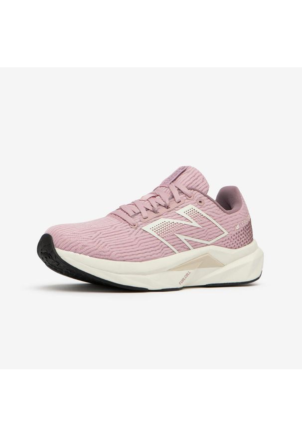 Buty do biegania damskie New Balance Fuelcell Propel V5. Kolor: różowy. Materiał: włókno, kauczuk. Szerokość cholewki: normalna. Sport: bieganie