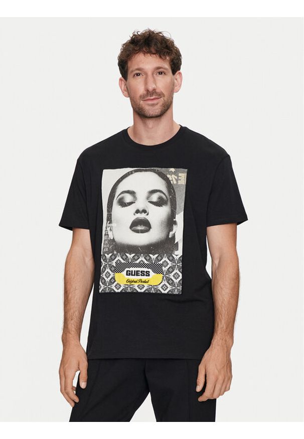 Guess T-Shirt M4YI90 K9RM1 Czarny Regular Fit. Kolor: czarny. Materiał: bawełna