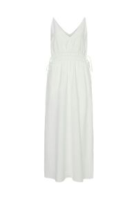 YAS Sukienka letnia Dazly 26037101 Biały Regular Fit. Kolor: biały. Materiał: wiskoza. Sezon: lato