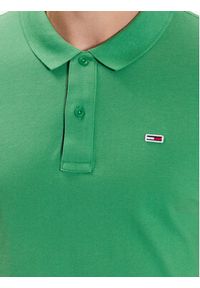 Tommy Jeans Polo DM0DM15940 Zielony Slim Fit. Typ kołnierza: polo. Kolor: zielony. Materiał: bawełna