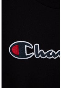 Champion T-shirt bawełniany dziecięcy kolor czarny z aplikacją. Okazja: na co dzień. Kolor: czarny. Materiał: bawełna. Wzór: aplikacja. Styl: casual