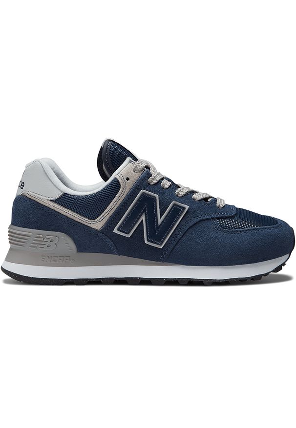 Buty damskie New Balance WL574EVN – granatowe. Okazja: na co dzień. Kolor: niebieski. Materiał: zamsz, materiał, skóra, guma. Szerokość cholewki: normalna. Model: New Balance 574