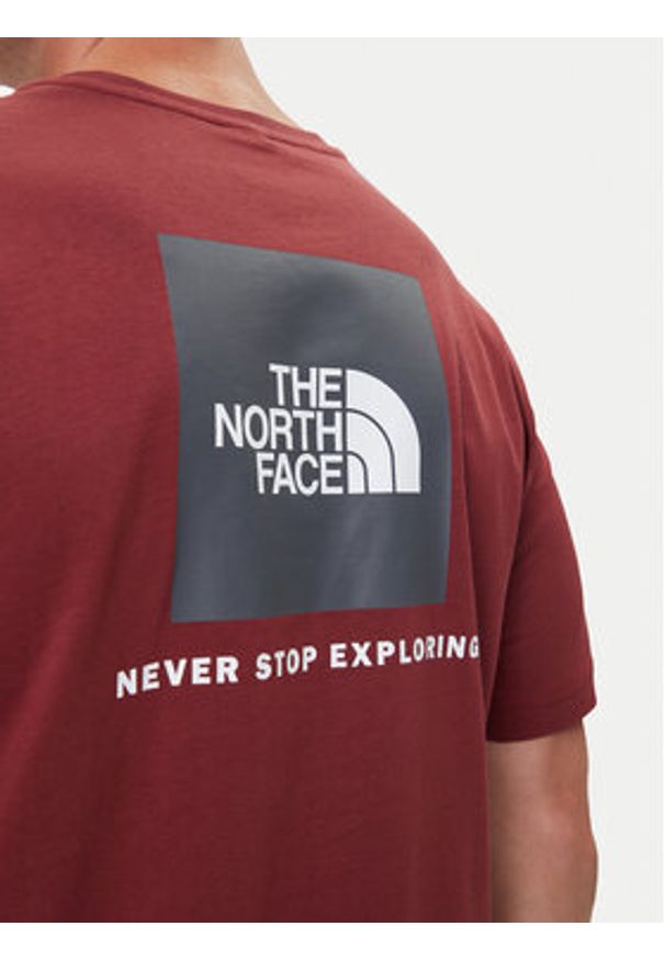 The North Face T-Shirt Redbox NF0A87NP Czerwony Regular Fit. Kolor: czerwony. Materiał: bawełna