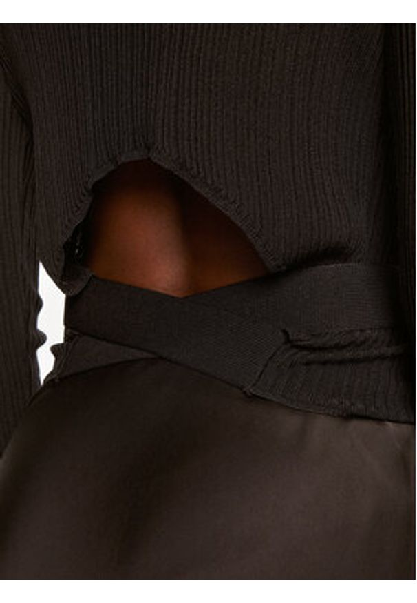 TwinSet - TWINSET Sweter 242TP3040 Czarny Slim Fit. Kolor: czarny. Materiał: syntetyk