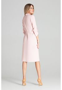 Figl - Koszulowa sukienka szmizjerka z podpinanym rękawem 3/4 różowa. Okazja: na imprezę, do pracy, na uczelnię. Kolor: różowy. Typ sukienki: szmizjerki, koszulowe #2