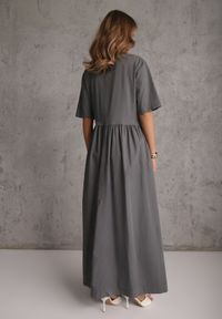 Renee - Szara Bawełniana Sukienka Oversize Rozkloszowana z T-shirtową Górą i Kieszeniami Mirane. Okazja: na co dzień. Kolor: szary. Materiał: bawełna. Długość rękawa: krótki rękaw. Sezon: lato. Typ sukienki: oversize. Styl: street, casual #4