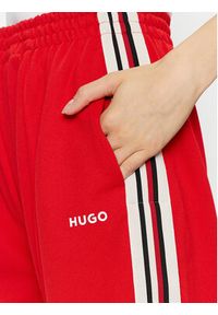 Hugo Spodnie dresowe Naluise 50492809 Czerwony Regular Fit. Kolor: czerwony. Materiał: bawełna, dresówka, syntetyk #5
