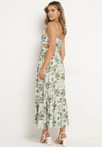 Born2be - Jasnozielona Sukienka w Kwiaty na Regulowanych Ramiączkach z Rozcięciami i Ozdobnymi Guzikami Dimllie. Okazja: na co dzień. Typ kołnierza: dekolt w serek. Kolor: zielony. Długość rękawa: na ramiączkach. Wzór: kwiaty. Typ sukienki: rozkloszowane. Styl: casual, elegancki #4