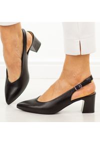 Czarne czółenka damskie bez pięty Sergio Leone Sk463. Okazja: do pracy, na wesele, na ślub cywilny. Zapięcie: pasek. Kolor: czarny. Materiał: skóra. Sezon: wiosna, lato. Obcas: na obcasie. Styl: elegancki, klasyczny, wizytowy. Wysokość obcasa: niski #1