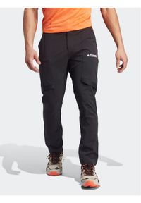 Adidas - adidas Spodnie dresowe IB1119 Czarny Regular Fit. Kolor: czarny. Materiał: dresówka, syntetyk
