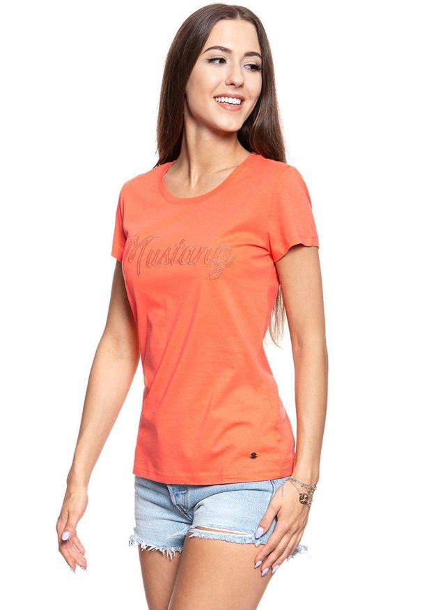 Mustang - MUSTANG T SHIRT DAMSKI Alexia C Embro Persimmon 1009060 8139. Wzór: nadruk