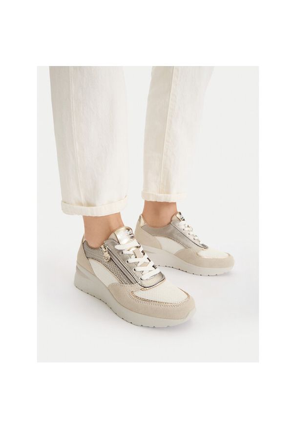 Sneakersy Go Soft. Kolor: beżowy