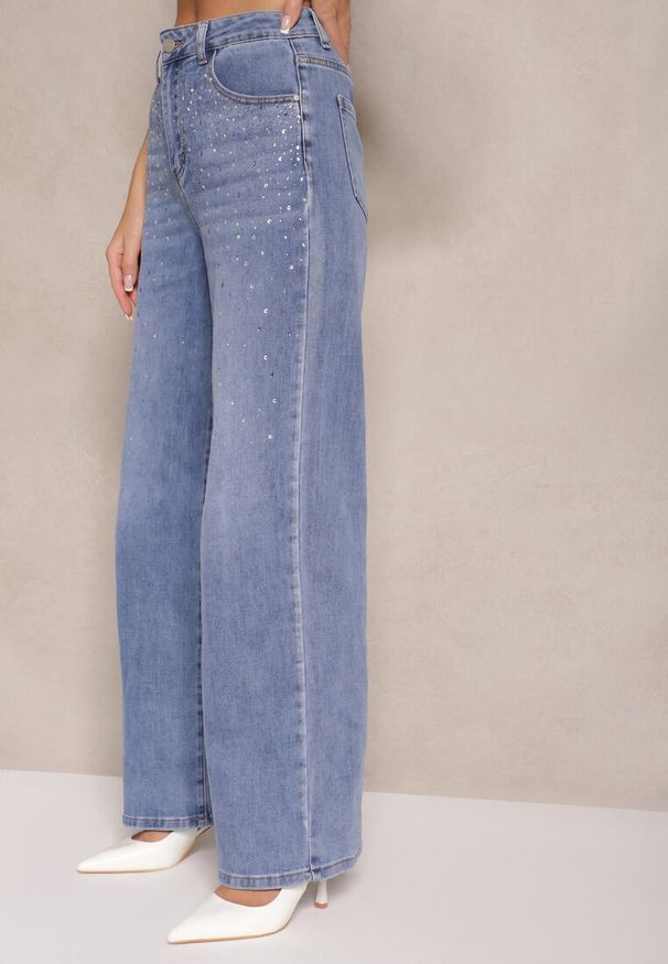Renee - Niebieskie Szerokie Jeansy z Bawełną High Waist Assemi. Okazja: na co dzień. Stan: podwyższony. Kolor: niebieski. Wzór: aplikacja. Styl: casual