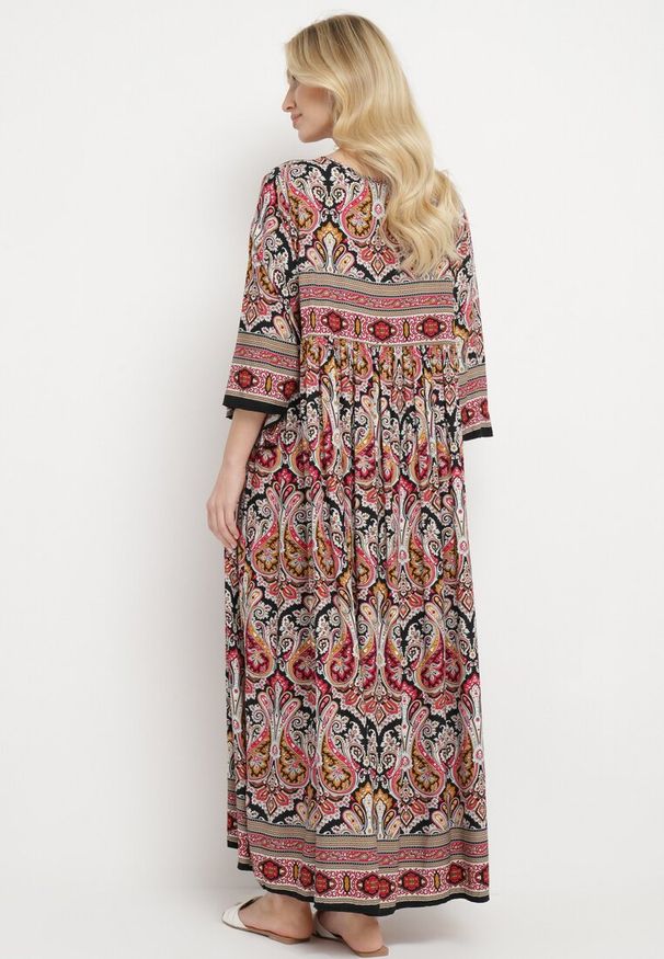 Born2be - Czarno-Bordowa Długa Sukienka Rozkloszowana z Rękawami 3/4 we Wzór Paisley Amarethia. Kolor: czarny. Wzór: paisley. Styl: boho. Długość: maxi