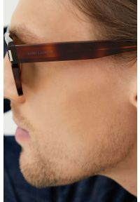 SAINT LAURENT - Saint Laurent okulary przeciwsłoneczne męskie kolor brązowy. Kształt: prostokątne. Kolor: brązowy. Wzór: geometria #2