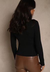 Renee - Czarny Gładki Sweter z Wiskozą z Metaliczną Nicią i Guzikami przy Dekolcie Lilivea. Okazja: na spacer. Kolor: czarny. Materiał: wiskoza. Długość: krótkie. Wzór: gładki #5