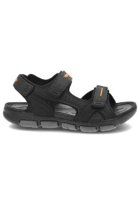 Czarne Sandały Wrangler Sportowe Obuwie Męskie. Okazja: na co dzień. Zapięcie: pasek. Kolor: czarny. Materiał: materiał. Wzór: paski. Sezon: lato. Styl: sportowy