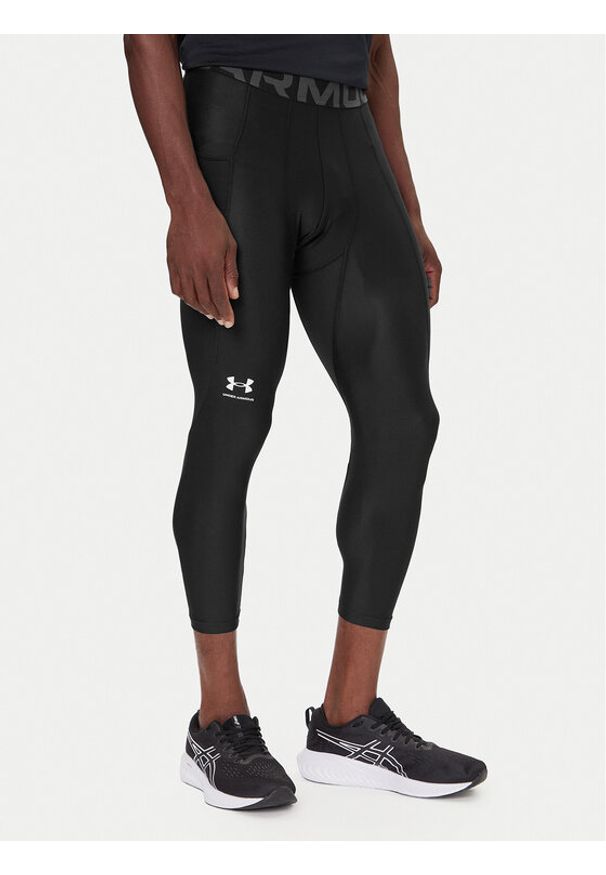 Under Armour Legginsy HeatGear® 1361588 Czarny Slim Fit. Kolor: czarny. Materiał: syntetyk