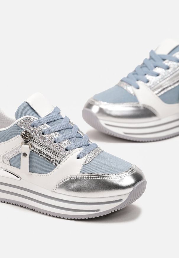 Born2be - Niebieskie Sneakersy na Grubej Podeszwie Ozdobione Suwakiem i Brokatem Amudda. Kolor: niebieski. Materiał: jeans. Wzór: aplikacja
