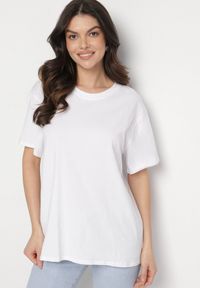 Born2be - Biały T-shirt z Bawełny w Klasycznym Stylu Tulseli. Okazja: na co dzień. Kolor: biały. Materiał: bawełna. Styl: klasyczny #4