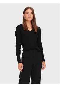 only - ONLY Sweter New Tessa 15268801 Czarny Regular Fit. Kolor: czarny. Materiał: syntetyk