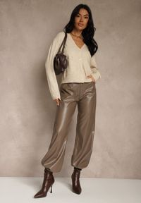 Renee - Beżowy Kardigan na Guziki z Domieszką Kaszmiru Vetiella. Okazja: na co dzień. Kolor: beżowy. Materiał: kaszmir. Styl: casual, elegancki #3