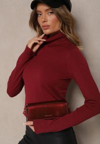 Renee - Bordowy Casualowy Golf z Wiskozą i Modalem Lannetora. Okazja: na co dzień. Typ kołnierza: golf. Kolor: czerwony. Materiał: wiskoza. Wzór: aplikacja, gładki. Styl: casual #5