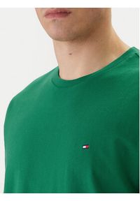 TOMMY HILFIGER - Tommy Hilfiger T-Shirt Ess Seasonal MW0MW39995 Zielony Regular Fit. Kolor: zielony. Materiał: bawełna #4