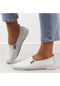 Białe półbuty damskie Filippo Dp066/26 Skóra. Kolor: biały. Materiał: skóra #1