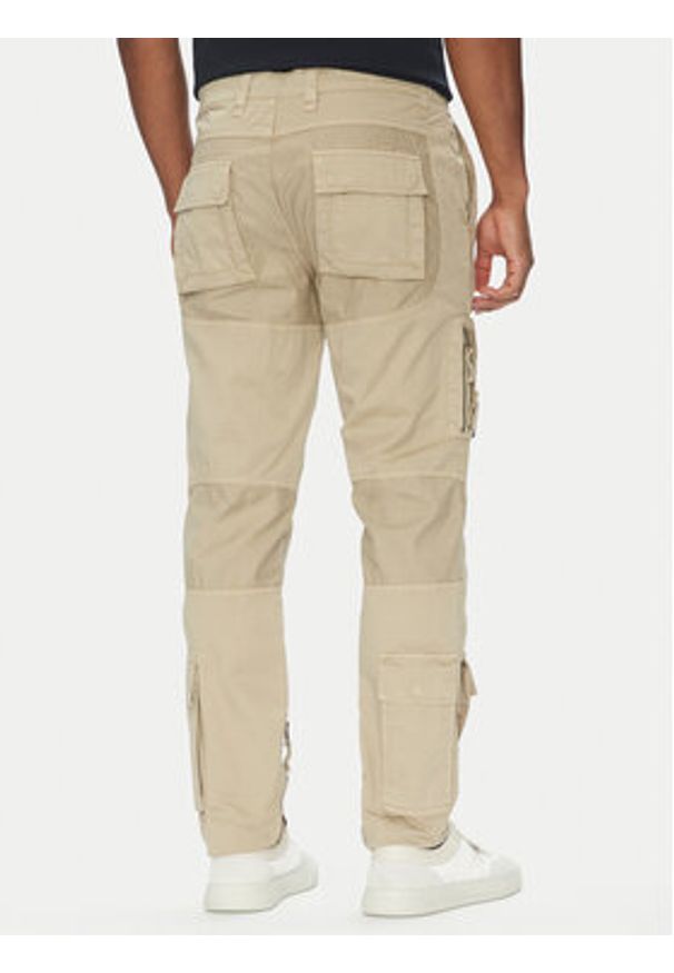 Aeronautica Militare Spodnie materiałowe 251PA1387CT1493 Beżowy Regular Fit. Kolor: beżowy. Materiał: bawełna