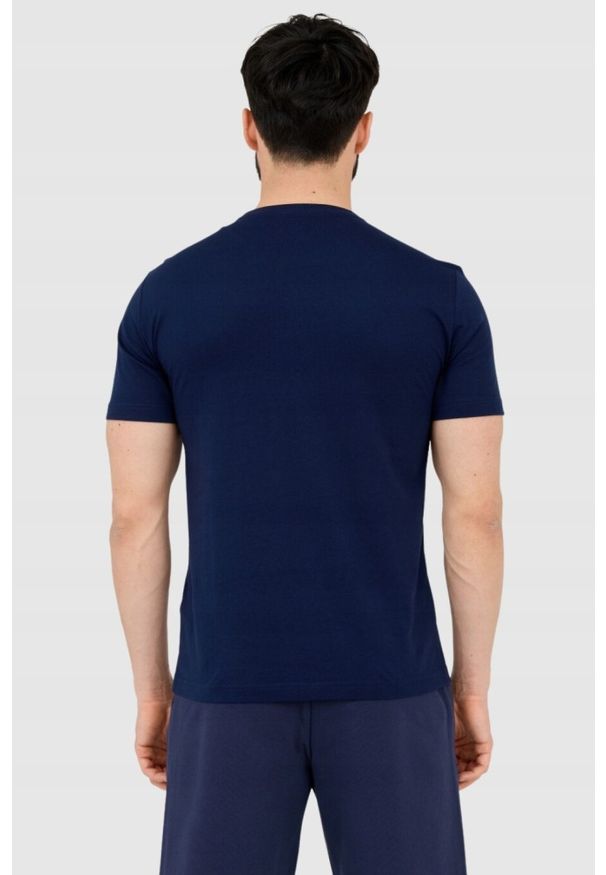 EA7 Emporio Armani - EA7 Granatowy t-shirt męski z naszywką z logo. Kolor: niebieski. Wzór: aplikacja